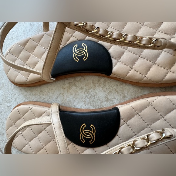 Authentic Chanel Classic Beige/Nude Lambskin Chain T Strap Sandals - Picture 5 of 9